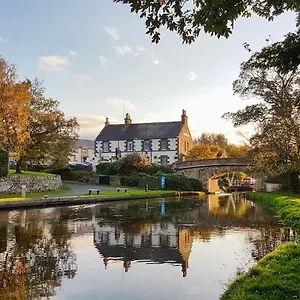 The Bridge Mini-hôtel